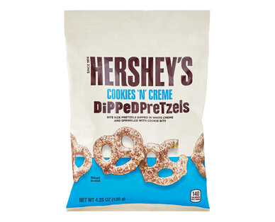 Hershey’s Cookies ’n’ Crème Dipped Pretzels 120g