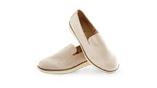 Women’s Casual Shoes 